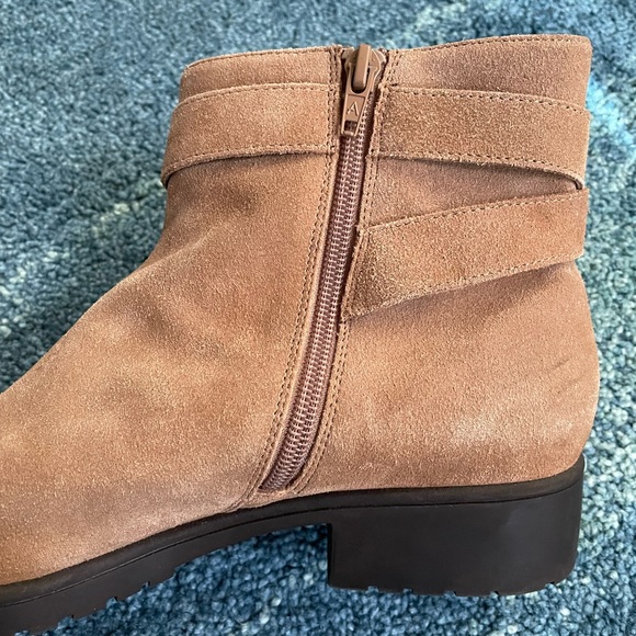 Aerosoles Womens boots, size 9.5 - Picture 9 of 12